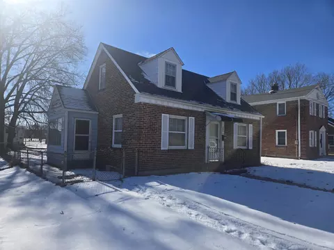 214 Cole Ave, Rockford, IL 61102