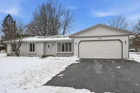 3560 Montlake Dr, Rockford, IL 61114