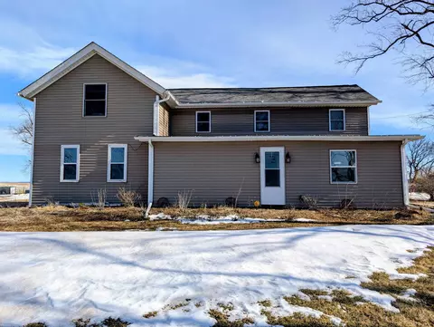 23087 Burr Oak Rd, Harvard, IL 60033
