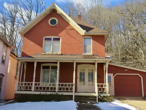 418 Broadway, Galena, IL 61036