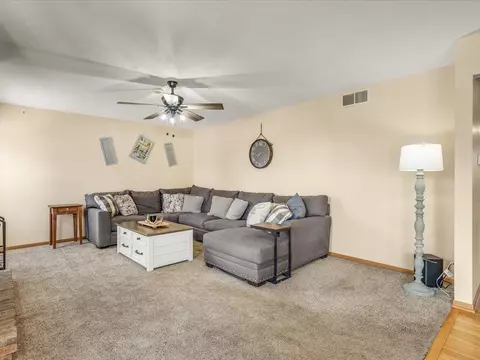 10853 Lemon Grass, Roscoe, IL 61073 photo 15