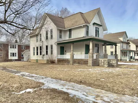 1627 7th St, Rockford, IL 61104