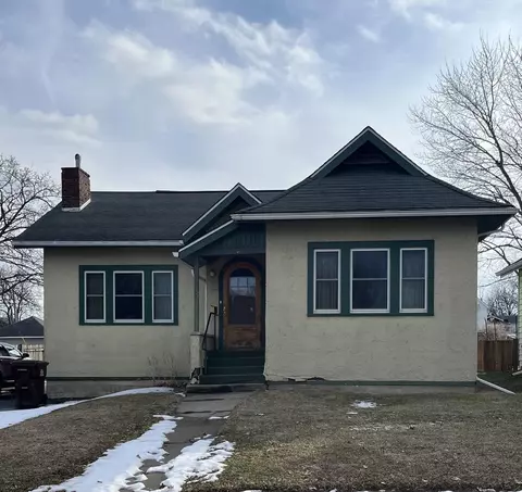 124 W Maple Ave, Stockton, IL 61085