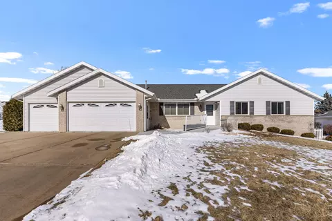 105 Rollin, Lena, IL 61048