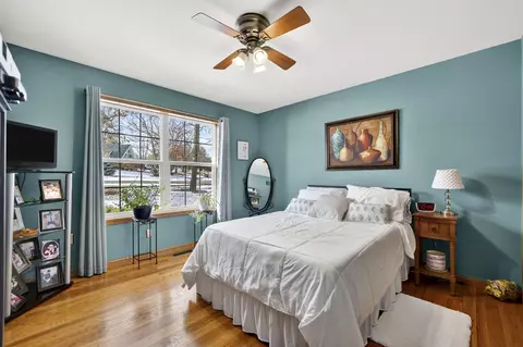 Bedroom - 2035 Hillsdown Rd, Lake Summerset, IL 61019 photo 2 of 6