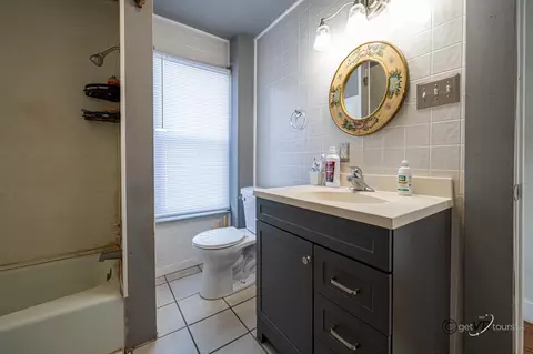 Bath - 520 S Burchard Ave, Freeport, IL 61032 photo 1 of 1