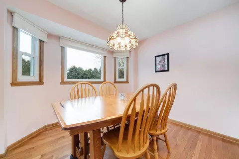 Dining - 6395 Greystone, Roscoe, IL 61073 photo 3 of 4