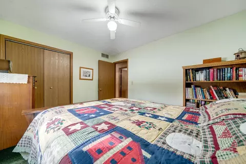 Bedroom - 6395 Greystone, Roscoe, IL 61073 photo 6 of 6