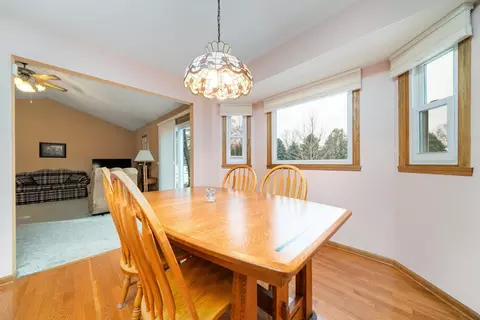 Dining - 6395 Greystone, Roscoe, IL 61073 photo 2 of 4