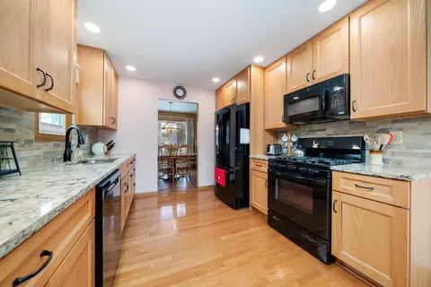 Kitchen - 6395 Greystone, Roscoe, IL 61073 photo 2 of 3