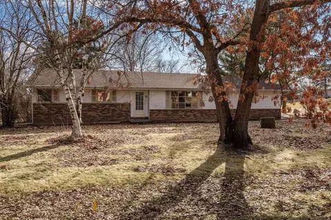 8699 Glacier Dr, Byron, IL 61010