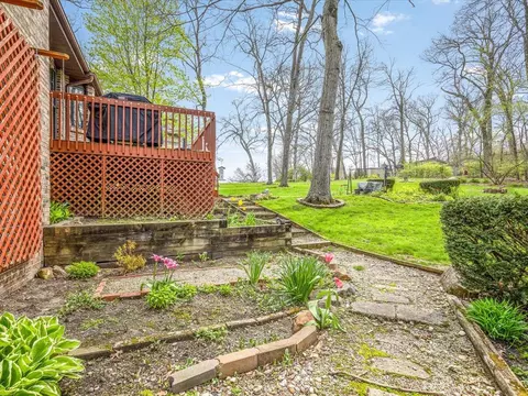 Exterior - 548 Baintree Rd, Lake Summerset, IL 61019 photo 19 of 30