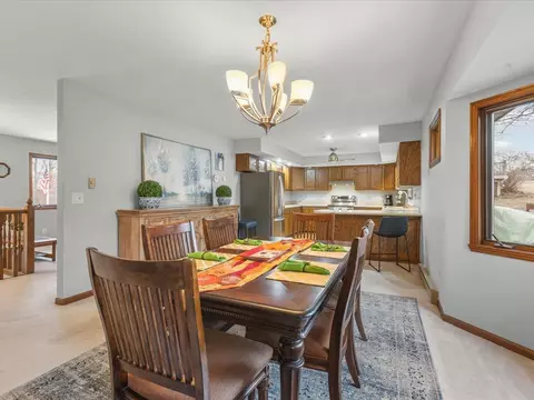 Dining - 548 Baintree Rd, Lake Summerset, IL 61019 photo 3 of 4