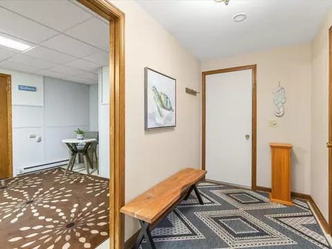 Entry Way - 548 Baintree Rd, Lake Summerset, IL 61019 photo 4 of 4