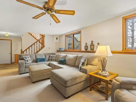 Living - 548 Baintree Rd, Lake Summerset, IL 61019 photo 9 of 9