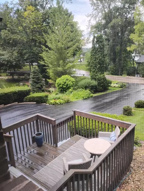 Exterior - 548 Baintree Rd, Lake Summerset, IL 61019 photo 6 of 30