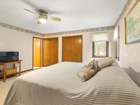 Bedroom - 548 Baintree Rd, Lake Summerset, IL 61019 photo 6 of 7