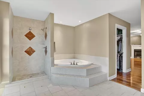 8306 E Crockett Rd, Roscoe, IL 61073 photo 49