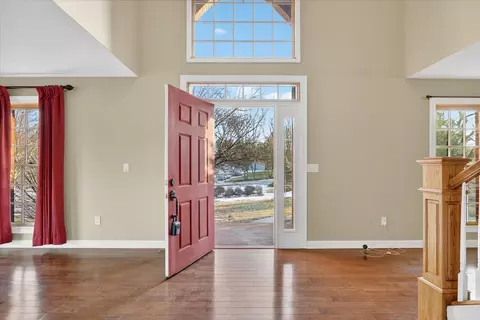 8306 E Crockett Rd, Roscoe, IL 61073 photo 9