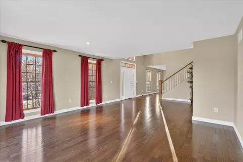 8306 E Crockett Rd, Roscoe, IL 61073 photo 11