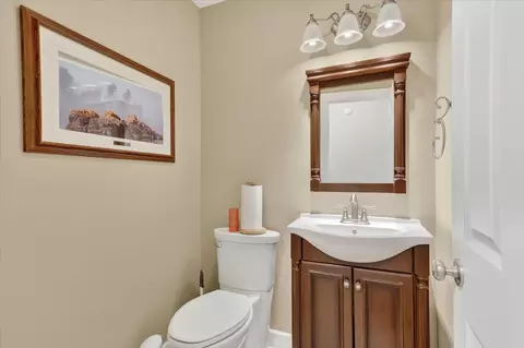 8306 E Crockett Rd, Roscoe, IL 61073 photo 28