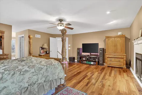 8306 E Crockett Rd, Roscoe, IL 61073 photo 48