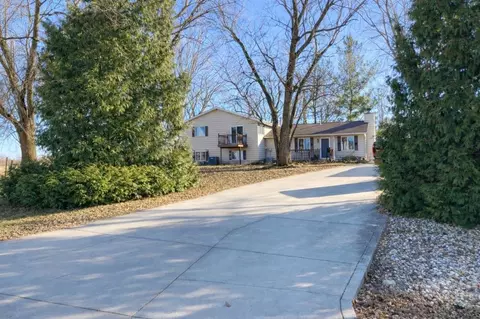 602 N 29th Rd, Lasalle, IL 61301