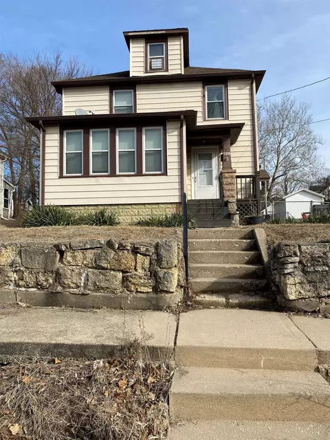 1130 16th St, Rockford, IL 61104