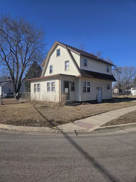 7650 Rogers St, Machesney Park, IL 61115