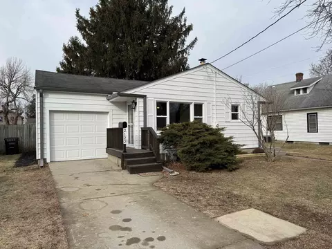 2122 N Church St, Rockford, IL 61103
