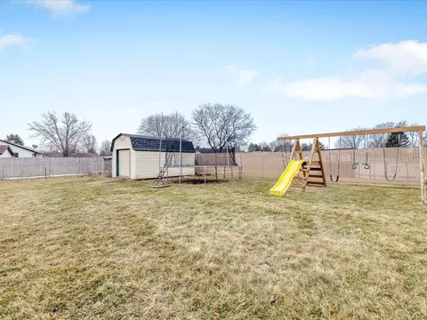11818 Balsa Ln, Roscoe, IL 61073 photo 41