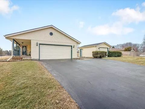 11818 Balsa Ln, Roscoe, IL 61073 photo 6