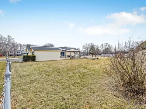 11818 Balsa Ln, Roscoe, IL 61073 photo 44