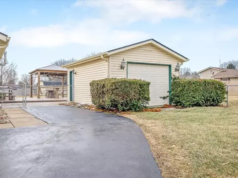 11818 Balsa Ln, Roscoe, IL 61073 photo 7