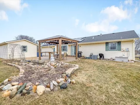 11818 Balsa Ln, Roscoe, IL 61073 photo 37