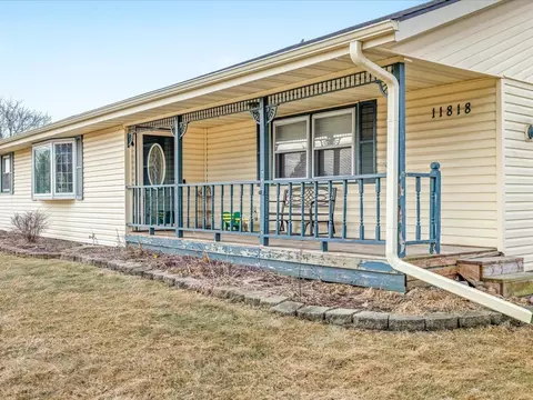 11818 Balsa Ln, Roscoe, IL 61073 photo 5