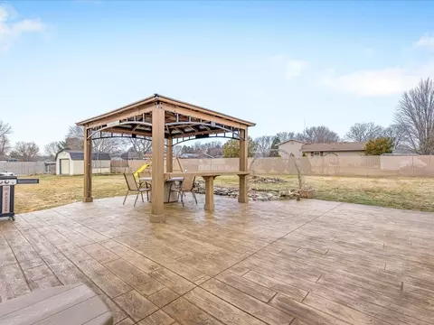 11818 Balsa Ln, Roscoe, IL 61073 photo 35