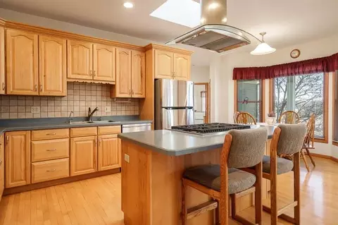Kitchen - 19905 State Line Rd, Harvard, IL 60033 photo 1 of 2