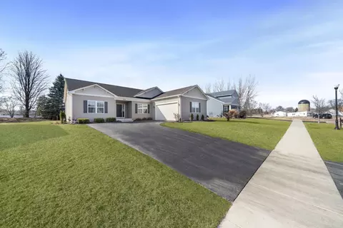 429 E Dekalb Dr, Maple Park, IL 60151 photo 3