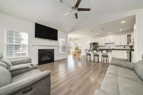 429 E Dekalb Dr, Maple Park, IL 60151 photo 5