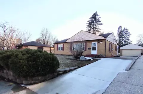 1811 Oregon Ave, Rockford, IL 61108