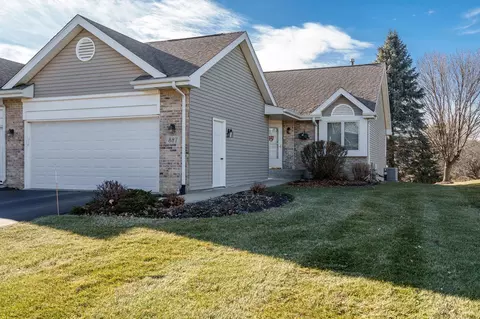 887 S Bell School, Rockford, IL 61108