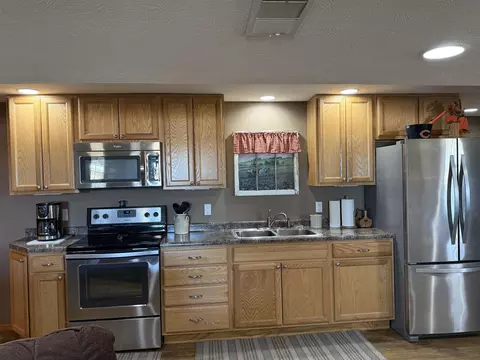 Kitchen - 633 Park View St, Pecatonica, IL 61063 photo 11 of 13