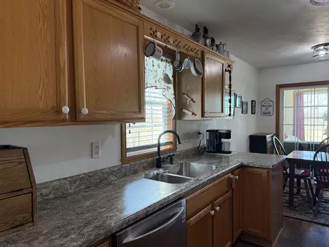 Kitchen - 633 Park View St, Pecatonica, IL 61063 photo 5 of 13