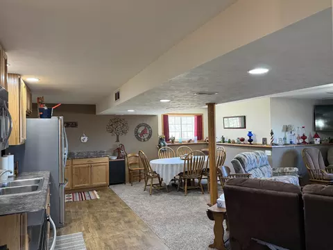 Kitchen - 633 Park View St, Pecatonica, IL 61063 photo 12 of 13