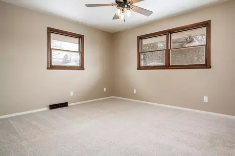 Bedroom - 6747 Lynnhurst Ln, Roscoe, IL 61073 photo 1 of 7