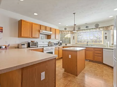 2272 Drexel Ave, Lake Summerset, IL 61019 photo 11