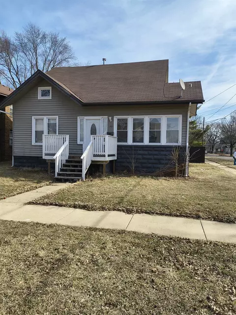 1401 N Court St, Rockford, IL 61103