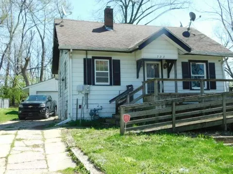 722 Plaisance Ave, Rockford, IL 61102