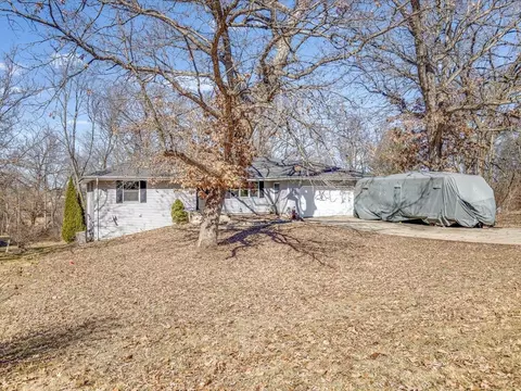 Exterior - 585 Knollwood Dr, Lake Summerset, IL 61019 photo 4 of 6
